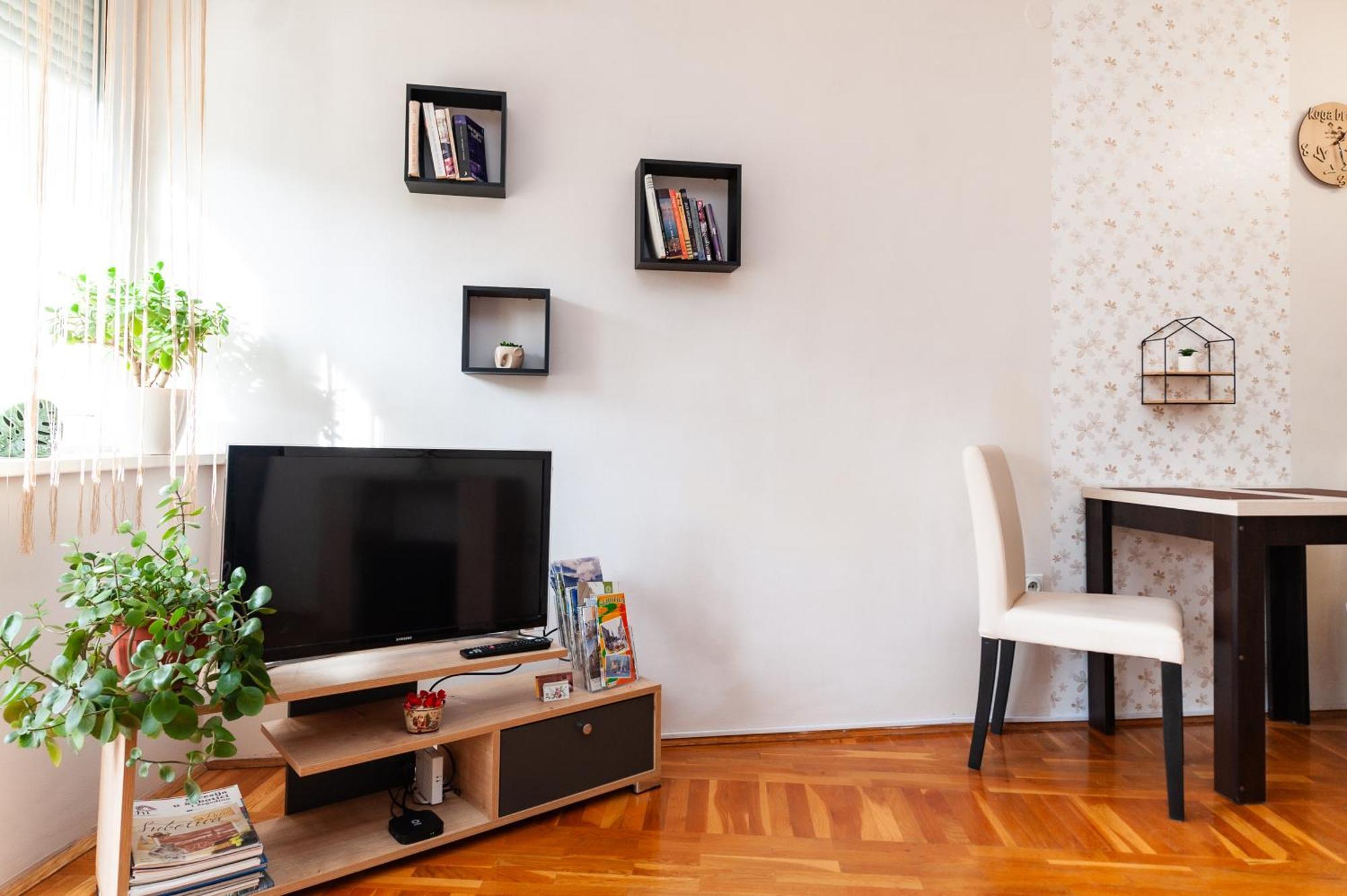 Momo'S Studio Apartment スボティツァ エクステリア 写真