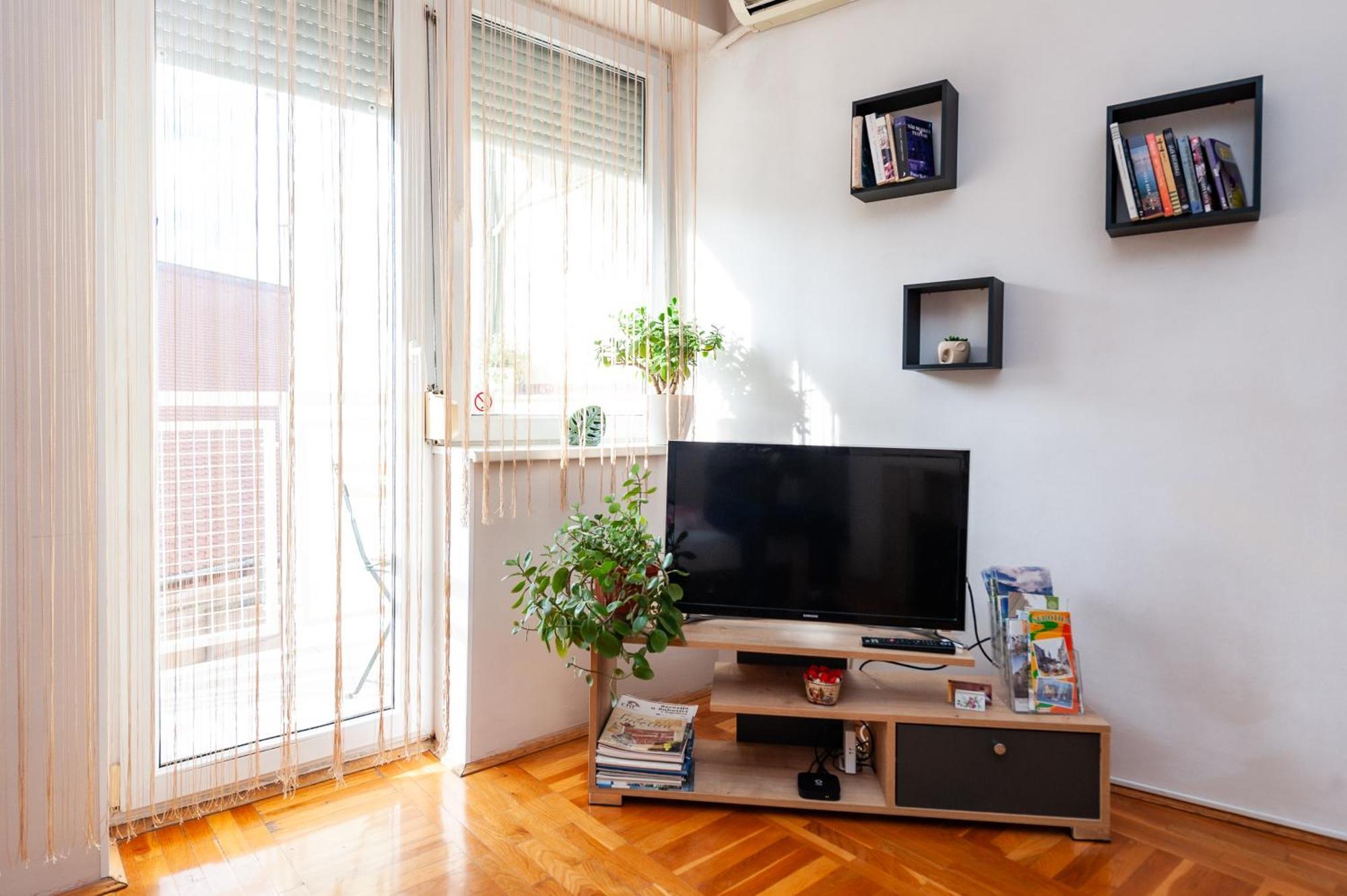 Momo'S Studio Apartment スボティツァ エクステリア 写真